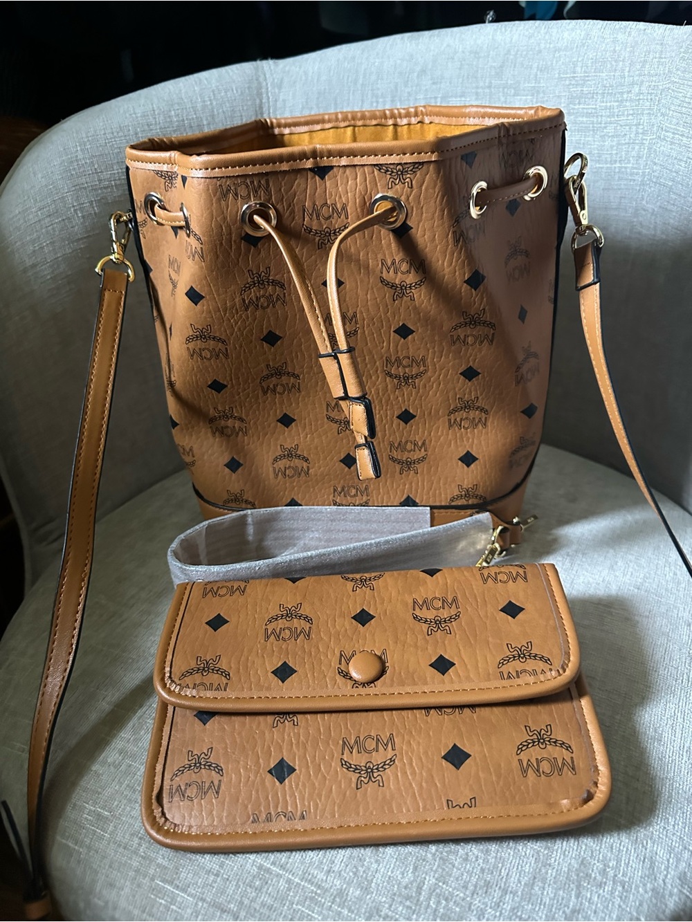 Cognac Brown Drawstring Bucket Bag - Picture 4 of 8